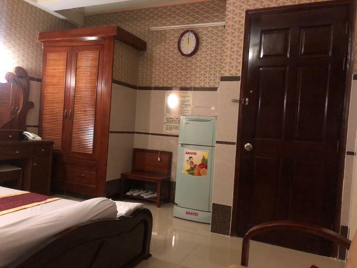 Hoang Quan Hotel Хошимин Экстерьер фото