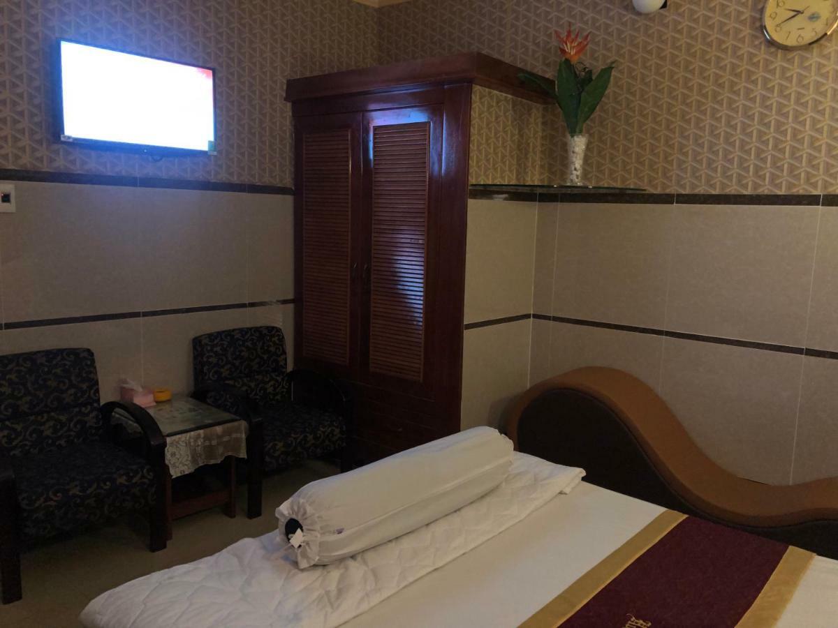 Hoang Quan Hotel Хошимин Экстерьер фото