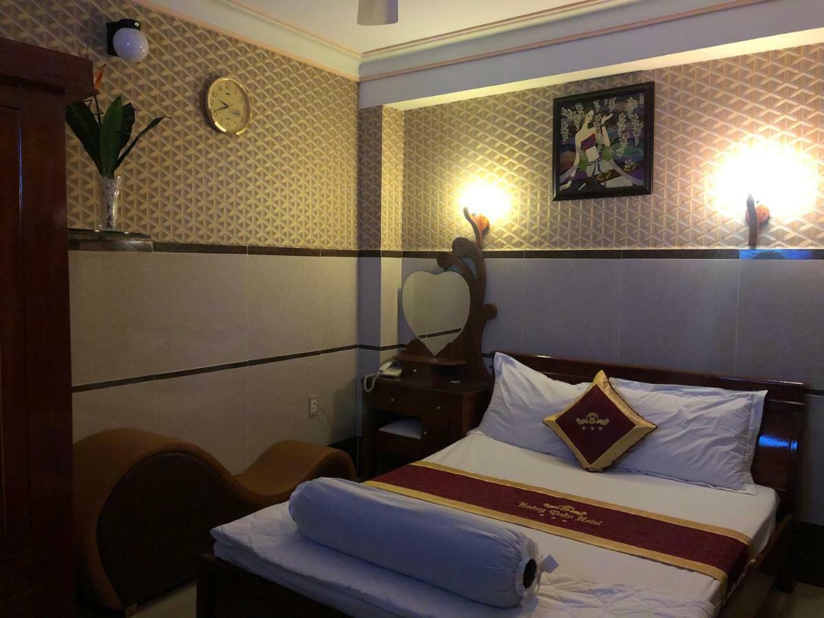 Hoang Quan Hotel Хошимин Экстерьер фото