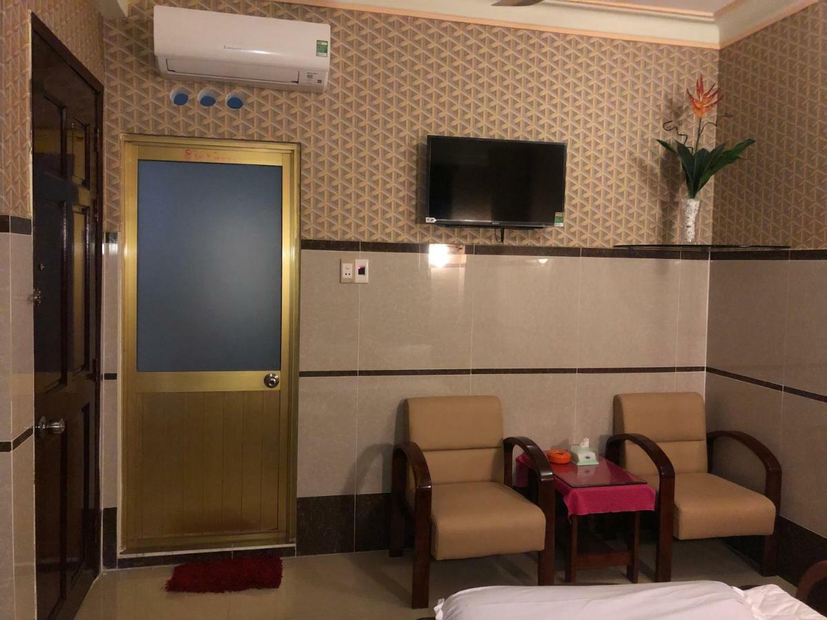 Hoang Quan Hotel Хошимин Экстерьер фото